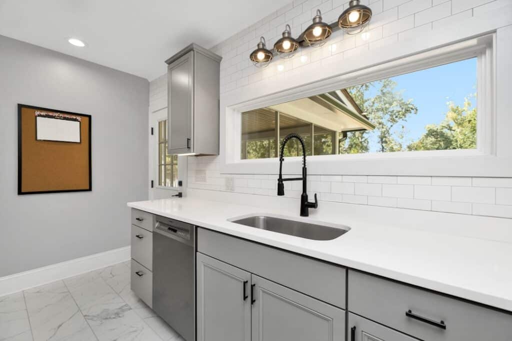Photo Kitchen Plumbing Installation