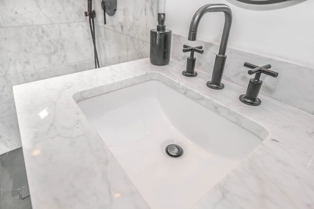 Photo Bathroom Plumbing Installation